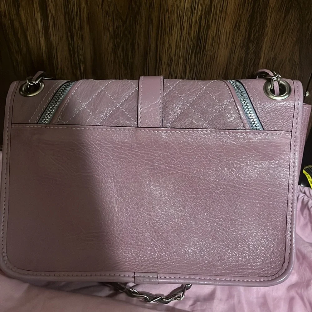 $750 Luella Heart Charm Mauve Limited Edition Handbag ( Used Once)9.5”x6”x3” - Picture 3 of 8